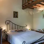 Casale Al Doglio 6&1, Emma