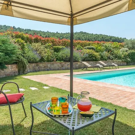 Casale Al Doglio 6&1, Emma San Venanzo