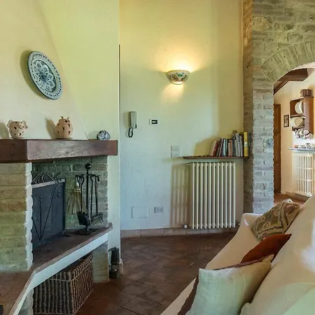 Casale Al Doglio 6&1, Emma San Venanzo