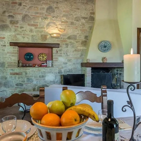 Casale Al Doglio 6&1, Emma San Venanzo