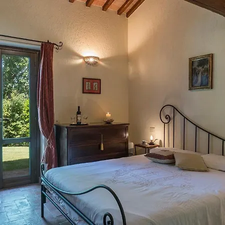 Casale Al Doglio 6&1, Emma Villa